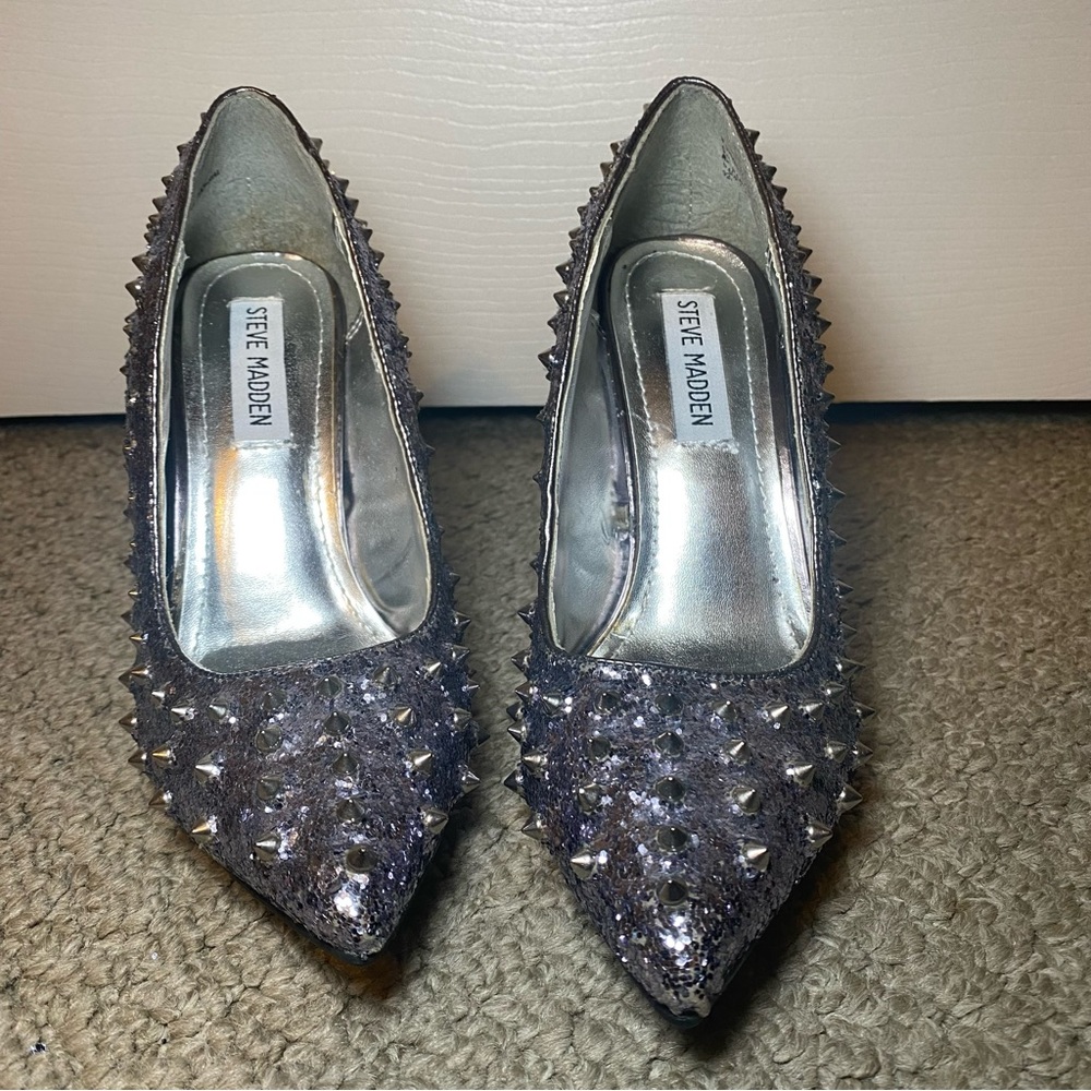Steve Madden Stud Heels NWOT - Picture 1 of 7